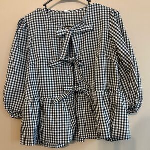NWOT Black and White Gingham Peplum Bow Tie Top size Small